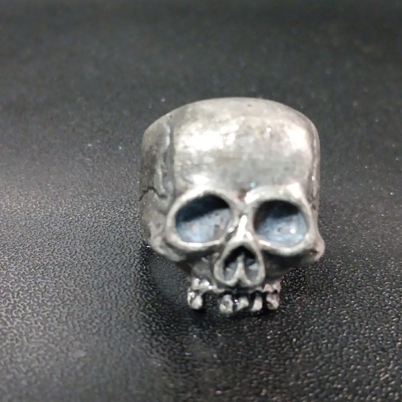 Skull Ring (New) - Picture 1 of 4